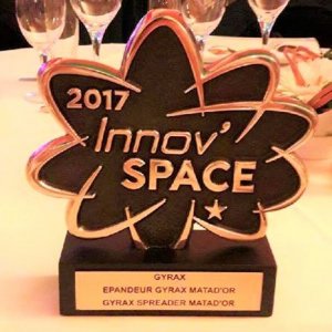 GYRAX - Le Matad'or, recompensé d'un Innov'Space - La nouvelle série d'épandeurs GYRAX Matad'or a été récompensée lors du SPACE 2017 de Rennes par un Innov'Space. Un gage de qualité pour tous vos épandages !